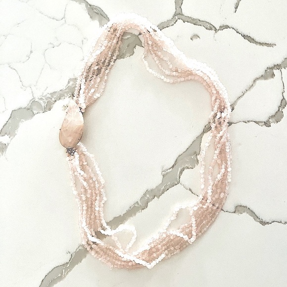 Stunning Vintage Pink Stone Strand Necklace - Picture 2 of 2